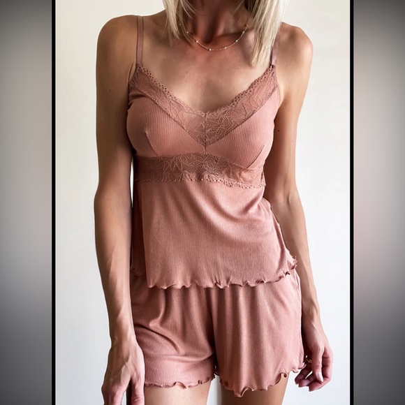 VERO MODA Kelly 2-Piece Pyjama Set - Picture 7 of 8